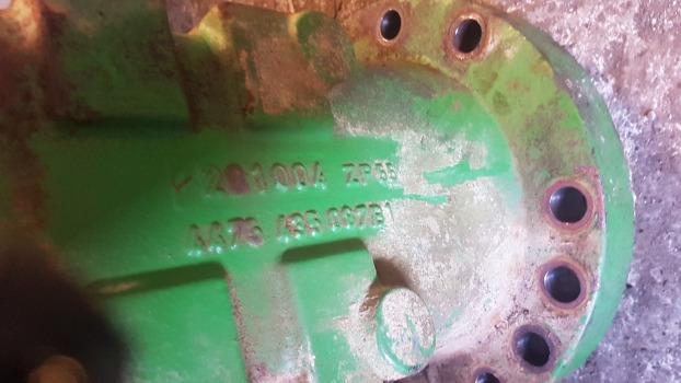 Essieu avant John Deere 3215, 3220, 3200 Front Axle Half Housing Lhs Z77220, 4475435087: photos 6