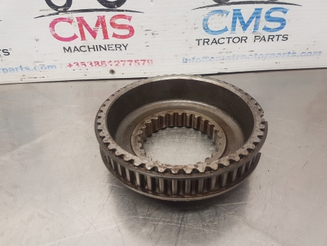 John Deere 3350, 3140, 3141, 3641, 3340, 3351, 2650 Brake Hub L29004 - Pièces de frein pour Machine agricole: photos 1 John Deere 3350, 3140, 3141, 3641, 3340, 3351, 2650 Brake Hub L29004 - Pièces de frein pour Machine agricole: photos 1