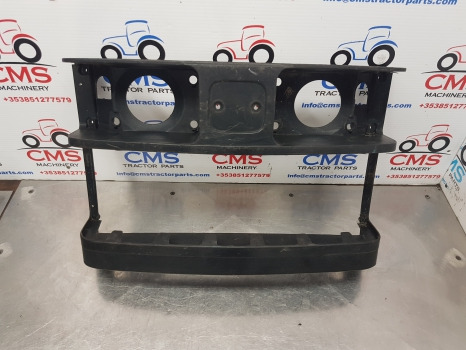 John Deere 6000, 6010, 6910, 6610, 6500 Series Front Grille Lower L111759 - Calandre: photos 2 John Deere 6000, 6010, 6910, 6610, 6500 Series Front Grille Lower L111759 - Calandre: photos 2