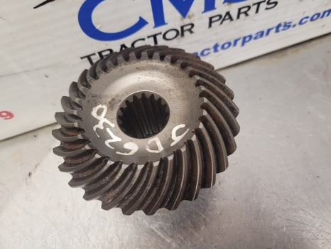 John Deere 6010, 6020, 6030, Se Series Transmission Gear Z29l155244 - Transmission: photos 2 John Deere 6010, 6020, 6030, Se Series Transmission Gear Z29l155244 - Transmission: photos 2