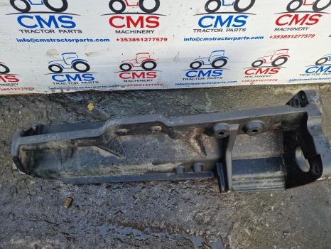 John Deere 6145r, 6m, 6r Series, Exhaust Carrier Bracket L213284 - Système d'échappement: photos 4 John Deere 6145r, 6m, 6r Series, Exhaust Carrier Bracket L213284 - Système d'échappement: photos 4
