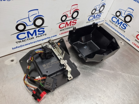 John Deere 6145r, 6r Series, Ecu Multi Functional Controller Al210192, Al211937 - Bloc de gestion: photos 2 John Deere 6145r, 6r Series, Ecu Multi Functional Controller Al210192, Al211937 - Bloc de gestion: photos 2