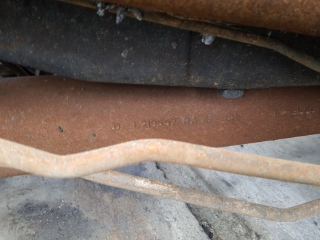 John Deere 6215r, 6135m, 6140m Front Axle Suspension Bracket L219557, L219555 - Suspension pour Tracteur agricole: photos 2 John Deere 6215r, 6135m, 6140m Front Axle Suspension Bracket L219557, L219555 - Suspension pour Tracteur agricole: photos 2