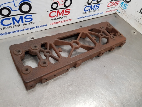 John Deere 6215r, 6m, 6r Series, Exhaust Converter Support L218180, L217751 - Système d'échappement: photos 3 John Deere 6215r, 6m, 6r Series, Exhaust Converter Support L218180, L217751 - Système d'échappement: photos 3