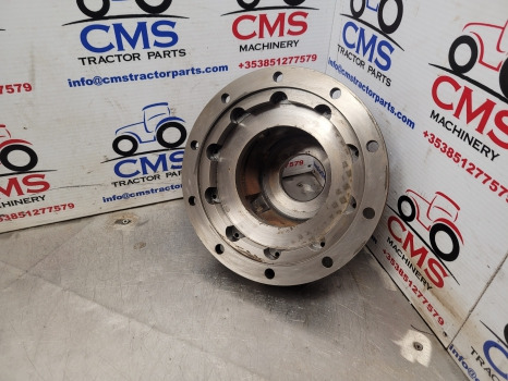 John Deere 6800, 6900, 7200, 7400, 7500 Rear Axle Differential Housing R105843 - Essieu arrière: photos 1 John Deere 6800, 6900, 7200, 7400, 7500 Rear Axle Differential Housing R105843 - Essieu arrière: photos 1