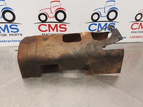 John Deere 6820, 6020, 6030, 6000, 7330 Drive Shaft Guard L172731 - Essieu avant pour Tracteur agricole: photos 2 John Deere 6820, 6020, 6030, 6000, 7330 Drive Shaft Guard L172731 - Essieu avant pour Tracteur agricole: photos 2
