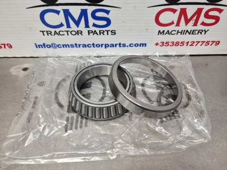 John Deere 6820, 6920, Se 6800 Rear Axle Carrier Bearing Assy Re286515, Jd8954 - Essieu arrière: photos 1 John Deere 6820, 6920, Se 6800 Rear Axle Carrier Bearing Assy Re286515, Jd8954 - Essieu arrière: photos 1