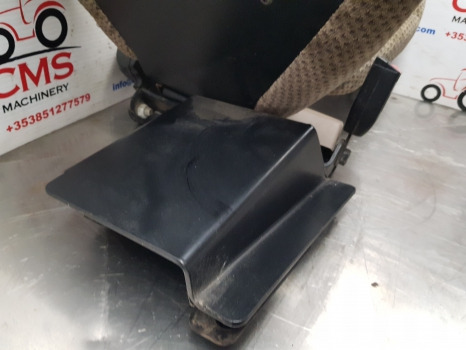 John Deere 6r Series 6145r, 6155r Passenger Seat Re318308, Bl15226, Al207225 - Siège pour Machine agricole: photos 2 John Deere 6r Series 6145r, 6155r Passenger Seat Re318308, Bl15226, Al207225 - Siège pour Machine agricole: photos 2