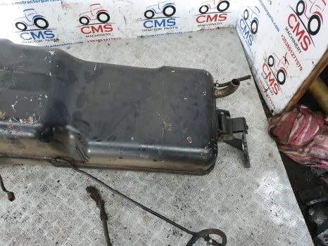 Lamborghini 1106 4wd Left Hand Side Diesel Tank 0.257.8145.3 - Réservoir de carburant pour Tracteur agricole: photos 5 Lamborghini 1106 4wd Left Hand Side Diesel Tank 0.257.8145.3 - Réservoir de carburant pour Tracteur agricole: photos 5