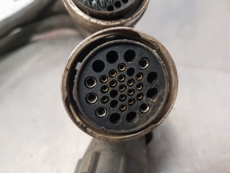 Manitou Mrt 2540 Eletrical Cables Connector Parts Only 659972, 672299, 657183 - Câble/ Fil pour Chariot télescopique: photos 5 Manitou Mrt 2540 Eletrical Cables Connector Parts Only 659972, 672299, 657183 - Câble/ Fil pour Chariot télescopique: photos 5