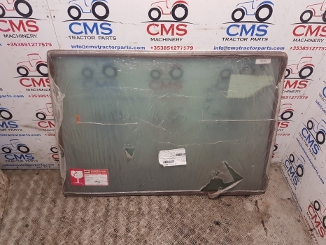 Massey Ferguson 200, 300, 600, Landini Cab Windshield 3301875m1, 3301875m3 - Fenêtre et pièces pour Tracteur agricole: photos 1 Massey Ferguson 200, 300, 600, Landini Cab Windshield 3301875m1, 3301875m3 - Fenêtre et pièces pour Tracteur agricole: photos 1