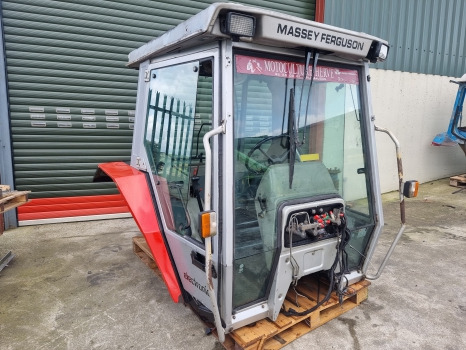 Massey Ferguson 3000 Series, 3050, 3070, 3080, 3090 Cab Complete Sold, Sold - Cabine: photos 1 Massey Ferguson 3000 Series, 3050, 3070, 3080, 3090 Cab Complete Sold, Sold - Cabine: photos 1