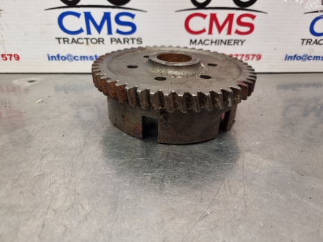 Massey Ferguson 3085, 3000, 6000, 5400, Fwd Clutch Gear 3387729m94 - Essieu avant: photos 2 Massey Ferguson 3085, 3000, 6000, 5400, Fwd Clutch Gear 3387729m94 - Essieu avant: photos 2
