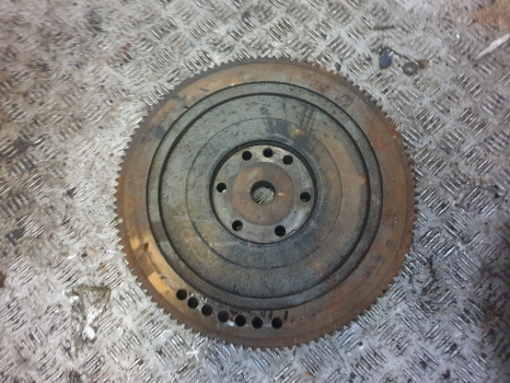 Massey Ferguson 50b Engine Flywheel 31215680 - Volant moteur: photos 5 Massey Ferguson 50b Engine Flywheel 31215680 - Volant moteur: photos 5