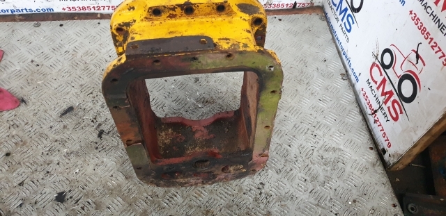 Massey Ferguson 50hx, 690, 50b Transmission Rear Axle Spicer Housing 1663273m2 - Transmission pour Tractopelle: photos 4 Massey Ferguson 50hx, 690, 50b Transmission Rear Axle Spicer Housing 1663273m2 - Transmission pour Tractopelle: photos 4