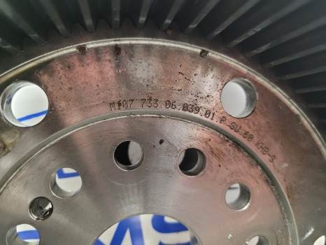 Massey Ferguson 5450 Front Axle Annular Gear 728.06.033.01, F334310020460 - Essieu avant: photos 2 Massey Ferguson 5450 Front Axle Annular Gear 728.06.033.01, F334310020460 - Essieu avant: photos 2