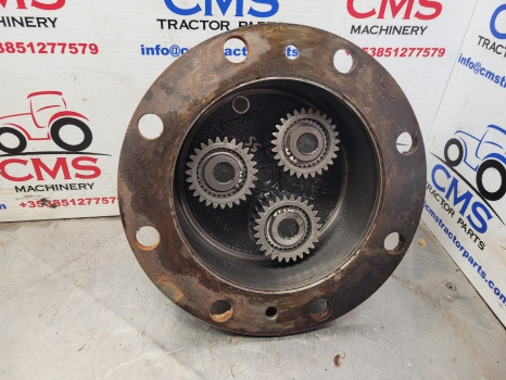 Massey Ferguson 5450 Front Axle Planetary Gear Carrier, Hat 720.05.705.01 - Essieu avant: photos 1 Massey Ferguson 5450 Front Axle Planetary Gear Carrier, Hat 720.05.705.01 - Essieu avant: photos 1