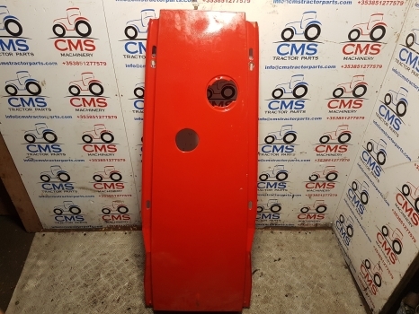 Massey Ferguson 5455, 5445 Engine Hood, Bonnet 3809927p93, 3815151p92 - Capot pour Tracteur agricole: photos 1 Massey Ferguson 5455, 5445 Engine Hood, Bonnet 3809927p93, 3815151p92 - Capot pour Tracteur agricole: photos 1