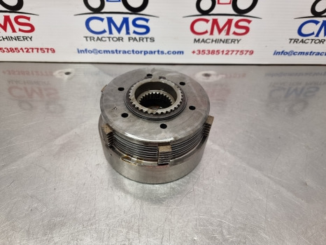 Massey Ferguson 5612, 5400, 5600, 5700, 6700 Front Axle Hub Fwd 4305365m14 - Essieu avant: photos 1 Massey Ferguson 5612, 5400, 5600, 5700, 6700 Front Axle Hub Fwd 4305365m14 - Essieu avant: photos 1