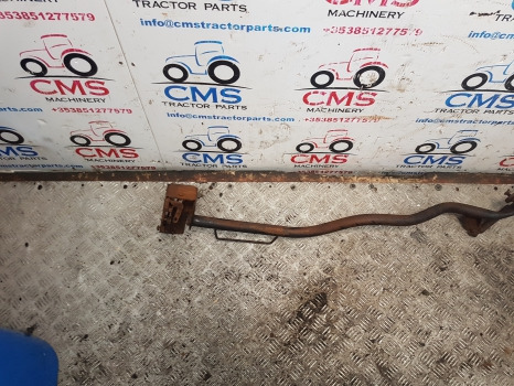 Massey Ferguson 5612, 5600, 6600, 7600 Series, Cab Door Handle Lhs 4353955m3 - Portière et pièces: photos 3 Massey Ferguson 5612, 5600, 6600, 7600 Series, Cab Door Handle Lhs 4353955m3 - Portière et pièces: photos 3