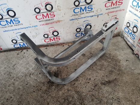 Massey Ferguson 5612, 5613, 5611 Tool Box Step Support Bracket Frame Rhs - Suspension de cabine: photos 2 Massey Ferguson 5612, 5613, 5611 Tool Box Step Support Bracket Frame Rhs - Suspension de cabine: photos 2