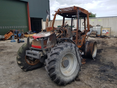 Massey Ferguson 5612 Front, Rear Axle, Pto, Transmission, Engine Parts - Moteur: photos 1 Massey Ferguson 5612 Front, Rear Axle, Pto, Transmission, Engine Parts - Moteur: photos 1