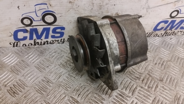 Massey Ferguson 690, 698, 500, 600 Series Alternator Assembly 1676705m91 - Alternateur pour Tracteur agricole: photos 1 Massey Ferguson 690, 698, 500, 600 Series Alternator Assembly 1676705m91 - Alternateur pour Tracteur agricole: photos 1