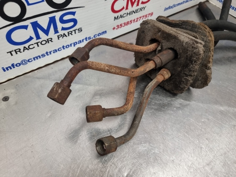Massey Ferguson 698t, 675, 690, 1004, Steering Pipes Kit 1693529m92, 1693530m92 - Commande de gouvernail: photos 4 Massey Ferguson 698t, 675, 690, 1004, Steering Pipes Kit 1693529m92, 1693530m92 - Commande de gouvernail: photos 4