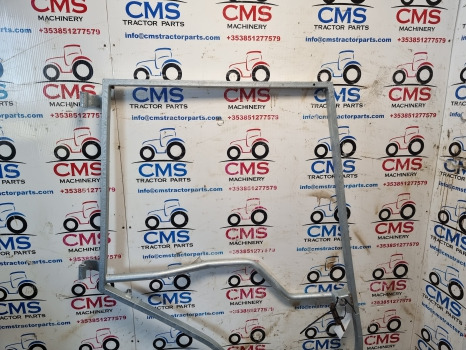Massey Ferguson 8150, 6100, 8100, 8200 Cab Door Frame Rh Galvanized 3902120m91 - Portière et pièces: photos 2 Massey Ferguson 8150, 6100, 8100, 8200 Cab Door Frame Rh Galvanized 3902120m91 - Portière et pièces: photos 2