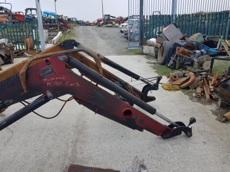 Mccormick Mc 130 Power4 Tier 3, 120, 110, Front Loader Complete - Chargeur frontal pour tracteur: photos 5 Mccormick Mc 130 Power4 Tier 3, 120, 110, Front Loader Complete - Chargeur frontal pour tracteur: photos 5