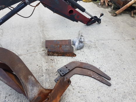 Mccormick Mc 130 Power4 Tier 3, 120, 110, Front Loader Complete - Chargeur frontal pour tracteur: photos 4 Mccormick Mc 130 Power4 Tier 3, 120, 110, Front Loader Complete - Chargeur frontal pour tracteur: photos 4