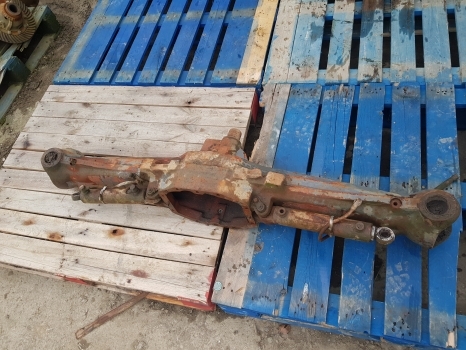 New Holland 40, Tl, Tla, Td Fiat L 7840 Front Axle Housing Lhs 5164327; 5164328 - Essieu avant pour Tracteur agricole: photos 1 New Holland 40, Tl, Tla, Td Fiat L 7840 Front Axle Housing Lhs 5164327; 5164328 - Essieu avant pour Tracteur agricole: photos 1