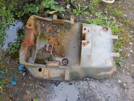 New Holland 8360, 8260, 8560, Fiat 4wd Front Axle Support 5172678, 82015150 - Essieu avant pour Tracteur agricole: photos 1 New Holland 8360, 8260, 8560, Fiat 4wd Front Axle Support 5172678, 82015150 - Essieu avant pour Tracteur agricole: photos 1