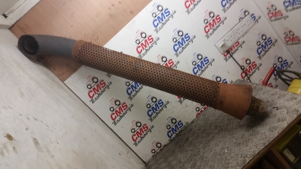 New Holland T5.100, T5.110, T5.120 Exhaust Pipe Assy 47939799 - Tube d'echappement pour Tracteur agricole: photos 1 New Holland T5.100, T5.110, T5.120 Exhaust Pipe Assy 47939799 - Tube d'echappement pour Tracteur agricole: photos 1