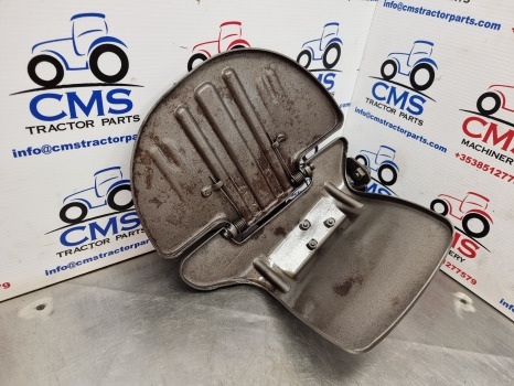 New Holland T5.120, T4, T5 Series Driver Passenger Seat, Frame 48107211 - Siège pour Machine agricole: photos 2 New Holland T5.120, T4, T5 Series Driver Passenger Seat, Frame 48107211 - Siège pour Machine agricole: photos 2