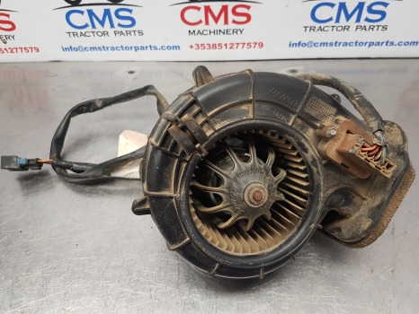 New Holland T5.95, T4.75, T4.85, T4.95 Blower Motor Fan 84221391, 84582225 - Ventilateur: photos 2 New Holland T5.95, T4.75, T4.85, T4.95 Blower Motor Fan 84221391, 84582225 - Ventilateur: photos 2