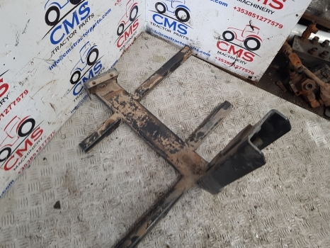 New Holland T8 Steyr Profi Case Maxxum 145 Fuel Tank Bracket Support 47861975 - Réservoir de carburant pour Tracteur agricole: photos 3 New Holland T8 Steyr Profi Case Maxxum 145 Fuel Tank Bracket Support 47861975 - Réservoir de carburant pour Tracteur agricole: photos 3