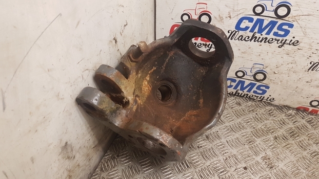 New Holland Tm, Tm150 Supersteer Front Axle Steering Spindle Rhs 5179271 - Fusée d'essieu pour Tracteur agricole: photos 4 New Holland Tm, Tm150 Supersteer Front Axle Steering Spindle Rhs 5179271 - Fusée d'essieu pour Tracteur agricole: photos 4