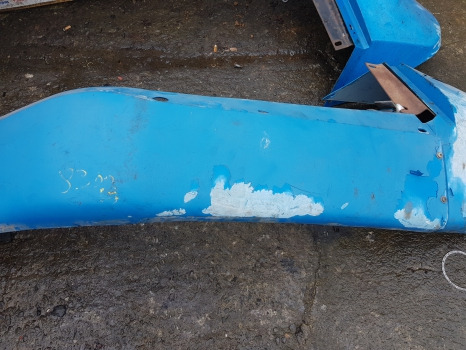 New Holland Tm, Ts, Tl, 60, 40, 35 Series, Cab Mudguard Kit 82007495, 82007496 - Aile: photos 3 New Holland Tm, Ts, Tl, 60, 40, 35 Series, Cab Mudguard Kit 82007495, 82007496 - Aile: photos 3