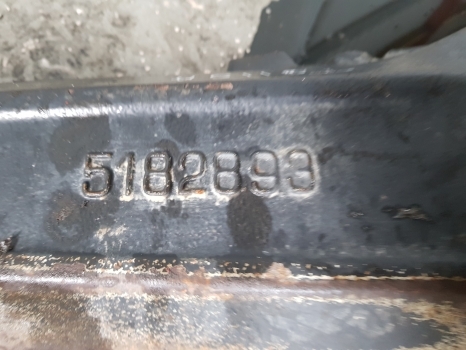 New Holland Tm, Tsa Ts115a Front Axle Housing 5182893, 87309763, 87652088 - Essieu avant pour Tracteur agricole: photos 3 New Holland Tm, Tsa Ts115a Front Axle Housing 5182893, 87309763, 87652088 - Essieu avant pour Tracteur agricole: photos 3