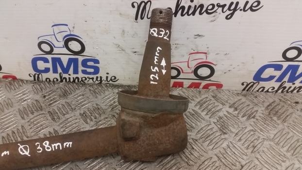 Old Stock Old Stock Steering Spindle 000000 - Fusée d'essieu pour Tracteur agricole: photos 3 Old Stock Old Stock Steering Spindle 000000 - Fusée d'essieu pour Tracteur agricole: photos 3