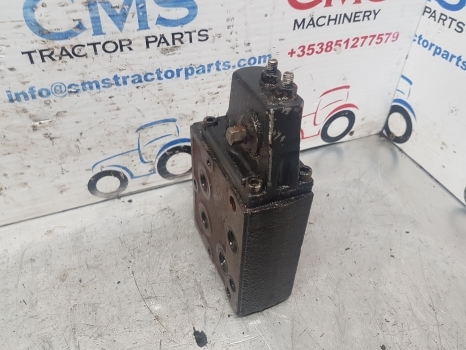 Terex Danfoss Proportional Valve Slice #2 159h0996, 6100, 108e02085 - Pièces de rechange pour Machine agricole: photos 3 Terex Danfoss Proportional Valve Slice #2 159h0996, 6100, 108e02085 - Pièces de rechange pour Machine agricole: photos 3