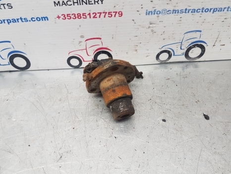 Same Deutz Lamborghini Rubin 120 Front Axle King Pin Top 0.010.4626.0/20 - Essieu avant pour Tracteur agricole: photos 2 Same Deutz Lamborghini Rubin 120 Front Axle King Pin Top 0.010.4626.0/20 - Essieu avant pour Tracteur agricole: photos 2