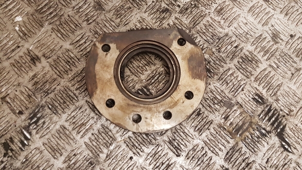 Same Rubin 120, 150 Iron, Silver, Titan Transmission Gear Flange 0.007.7826.0/10 - Transmission pour Tracteur agricole: photos 4 Same Rubin 120, 150 Iron, Silver, Titan Transmission Gear Flange 0.007.7826.0/10 - Transmission pour Tracteur agricole: photos 4