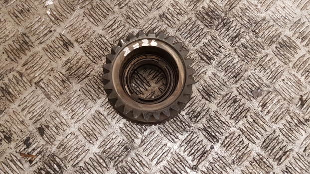 Same Rubin 120, Iron, Silver Transmission Gear Clutch Hub Z26 0.011.1401.3/10 - Transmission pour Tracteur agricole: photos 5 Same Rubin 120, Iron, Silver Transmission Gear Clutch Hub Z26 0.011.1401.3/10 - Transmission pour Tracteur agricole: photos 5