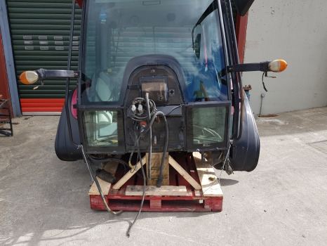 Cabine Valtra T.150 T150ch, T150c, Tc, Tch Series, Complete Cab V35971000, V36567500: photos 6