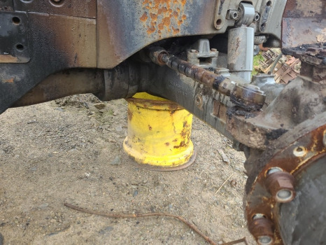 Valtra T174ea Front axle bevel gear - Essieu avant pour Machine agricole: photos 2 Valtra T174ea Front axle bevel gear - Essieu avant pour Machine agricole: photos 2