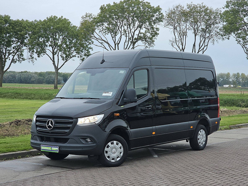Mercedes-Benz Sprinter 317 L2H2 Mbux 360camera! - Fourgon utilitaire: photos 2 Mercedes-Benz Sprinter 317 L2H2 Mbux 360camera! - Fourgon utilitaire: photos 2