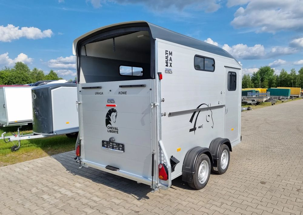 CHEVAL LIBERTÉ MultiMax przyczepa na dwa konie | duża siodlarnia | drzwi boczne | 2600 kg DMC | 380×181 cm | ALUMINIOWA | Debon | dostawa | mocna i solidna | - Van chevaux: photos 4 CHEVAL LIBERTÉ MultiMax przyczepa na dwa konie | duża siodlarnia | drzwi boczne | 2600 kg DMC | 380×181 cm | ALUMINIOWA | Debon | dostawa | mocna i solidna | - Van chevaux: photos 4