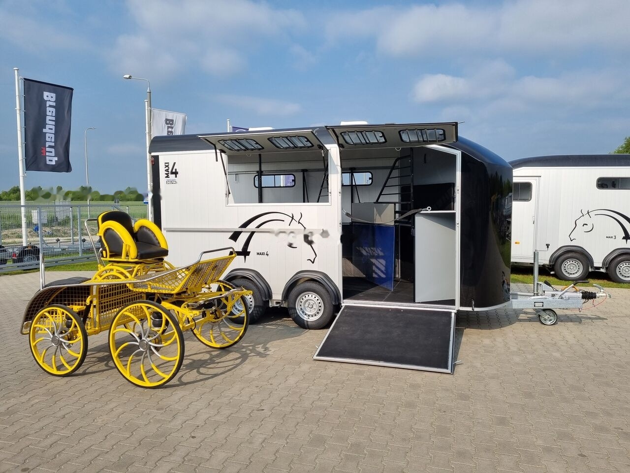 Cheval Liberté Optimax Maxi 4 - Van chevaux: photos 2 Cheval Liberté Optimax Maxi 4 - Van chevaux: photos 2